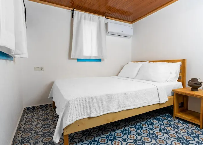Otel Woodstock 2*