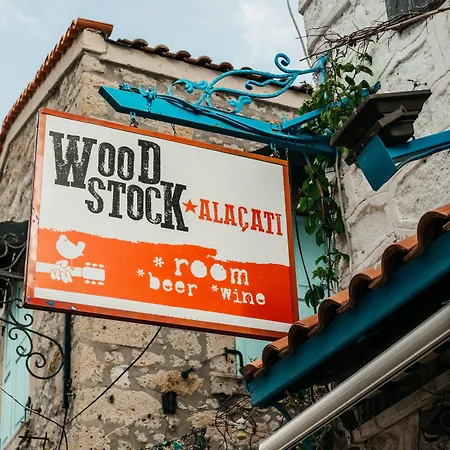 Woodstock Hotel 2*